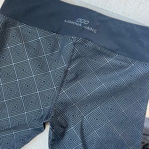 Lorena Jane workout leggings with print